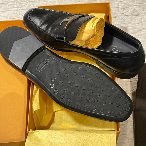 Tod’s Men’s Slip-on Black Loafer Shoes main image 6
